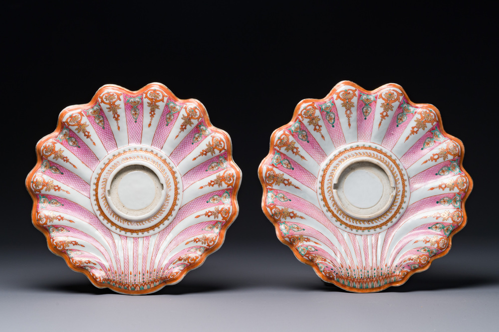 A pair of fine Chinese famille rose trembleuse stands or 'mancerina' for the Spanish or Mexican market, Qianlong