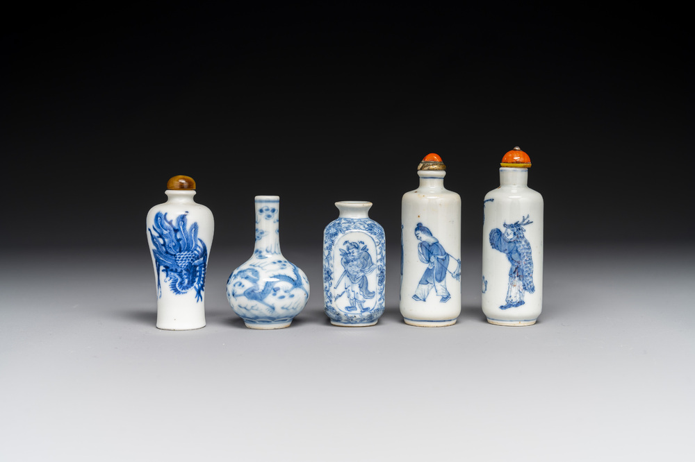 Five various Chinese blue and white snuff bottles, Yongzheng mark, 19/20th