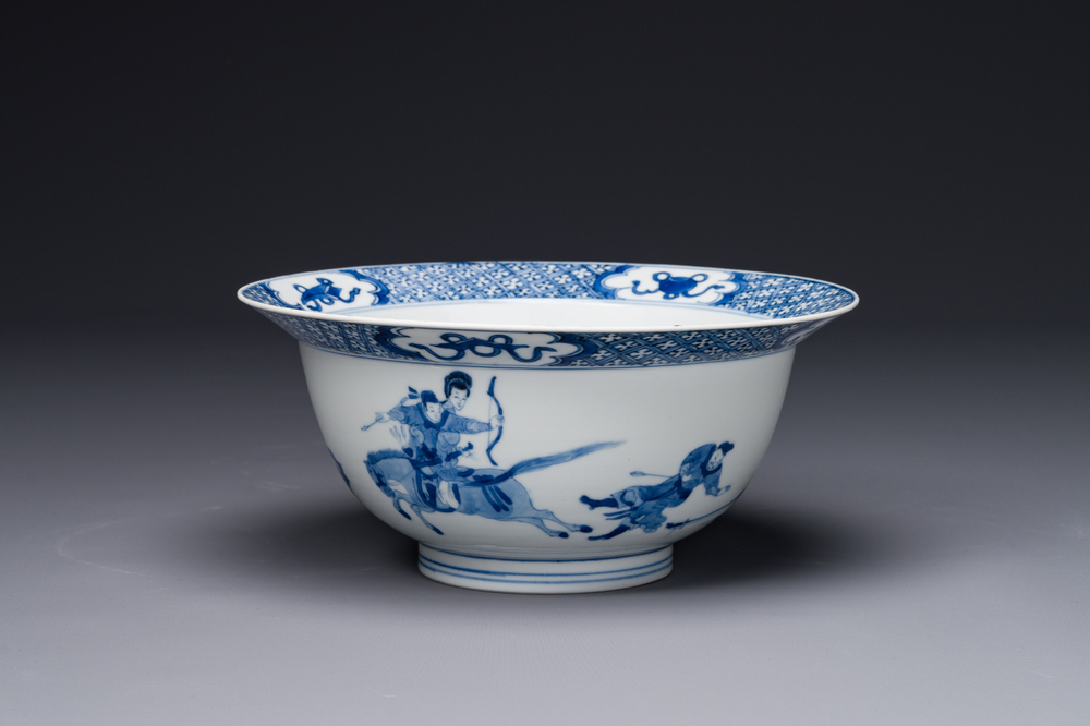 A Chinese blue and white 'klapmuts' bowl with a killing scene, Chenghua mark, Kangxi