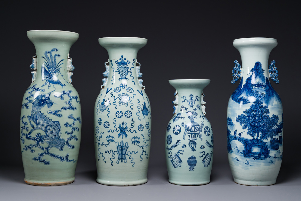 Quatre vases en porcelaine de Chine en bleu et blanc sur fond c&eacute;ladon, 19&egrave;me