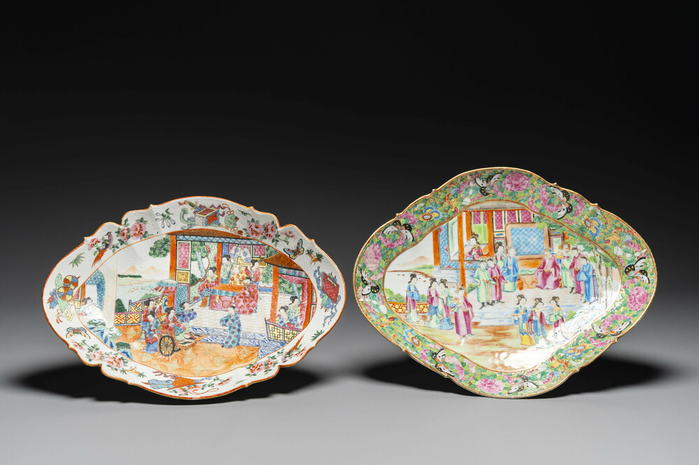 Deux tazzas de forme ovale en porcelaine de Chine famille rose de Canton, 19&egrave;me