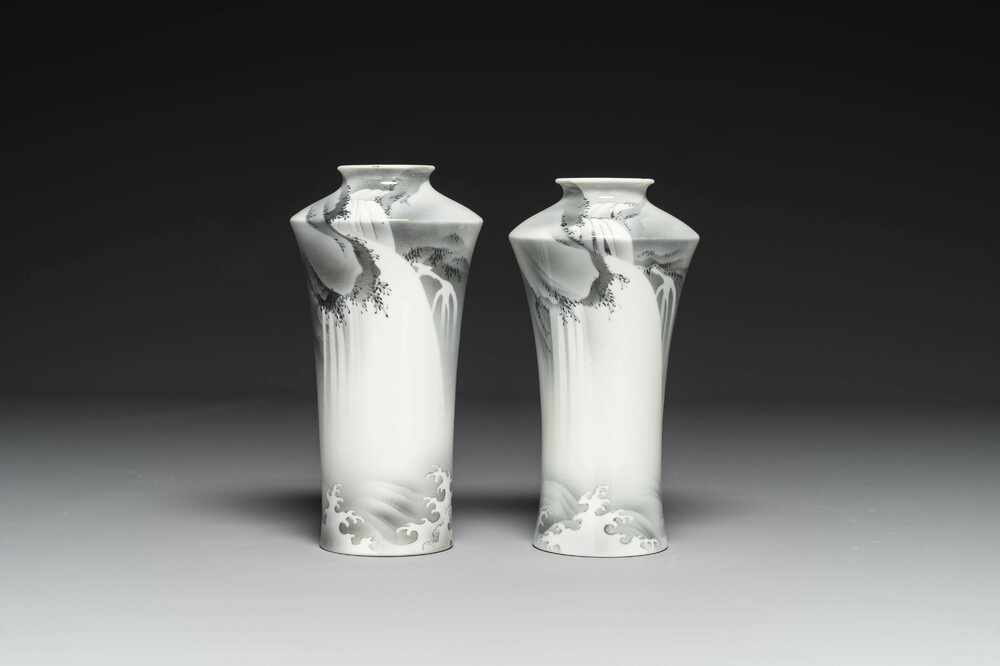 Nishiura Enji (1856-1914): A pair of Japanese &lsquo;waterfall&rsquo; vases, 19/20th C.