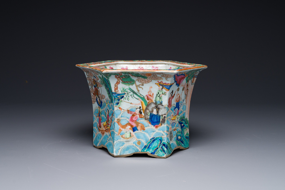 A very fine hexagonal Chinese Canton famille rose jardiniere, 19th C.