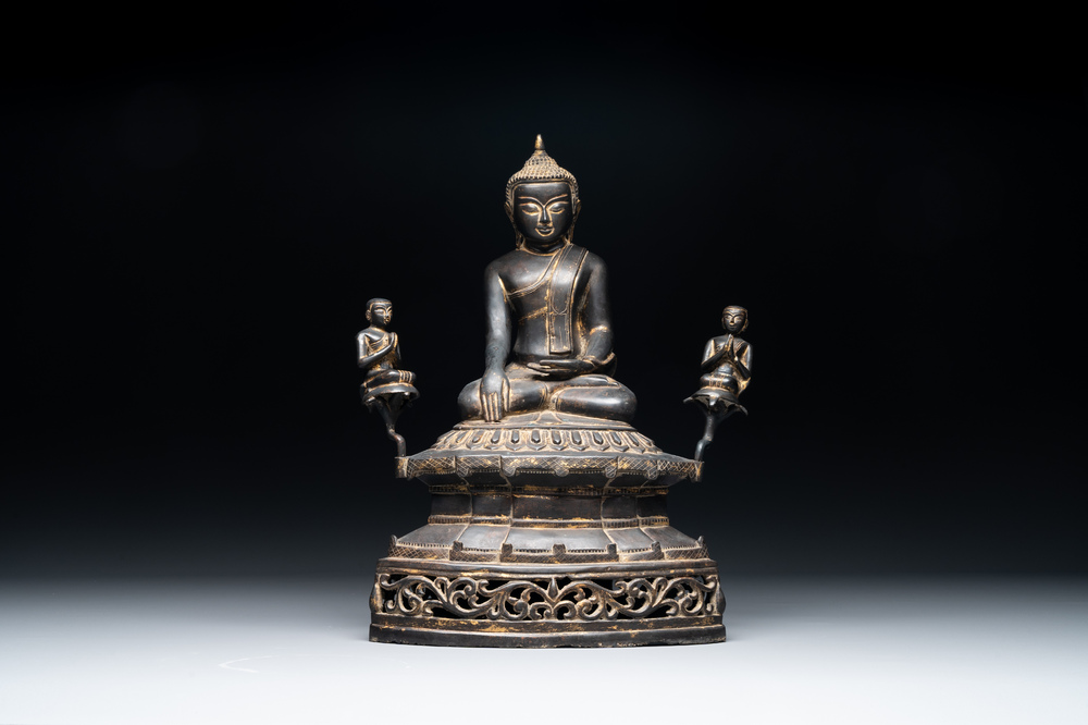 A Burmese bronze Shan Buddha with traces of gilt, 16/17th C.