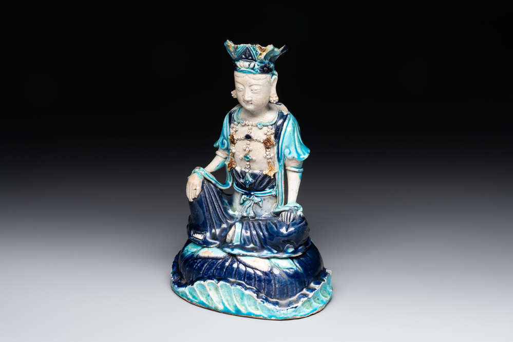 A Chinese Fahua Guanyin on stand, Ming
