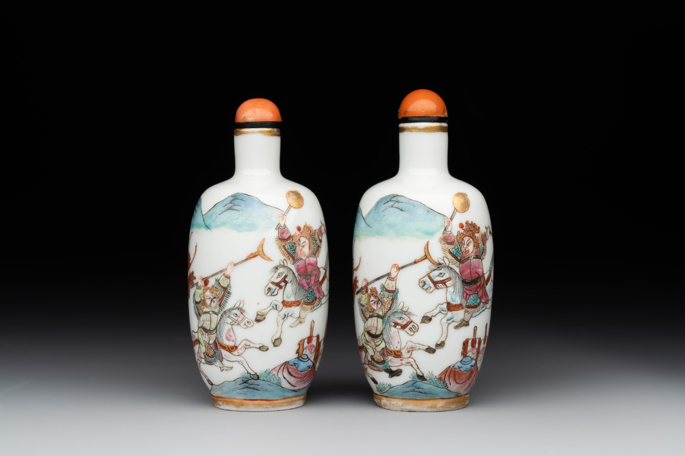 A pair of fine Chinese famille rose 'dragon boat' snuff bottles, 19th C.