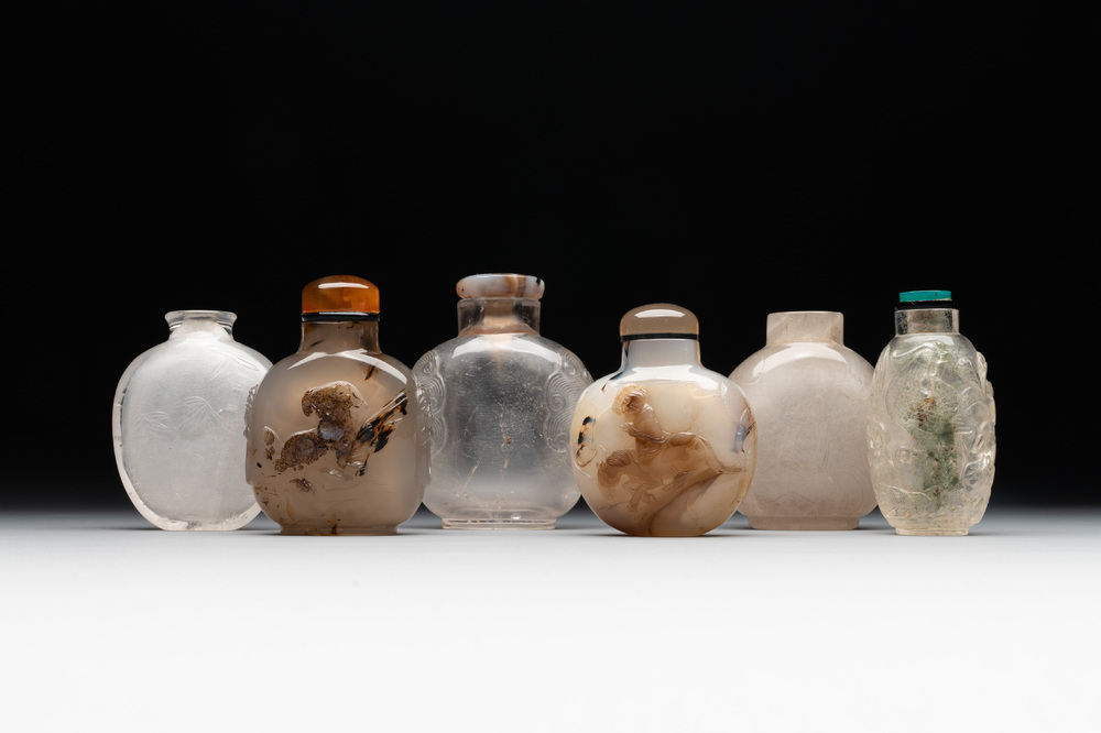 Six Chinese rock crystal and agate snuff bottles, 19/20th C.