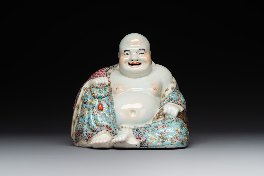A Chinese famille rose Buddha, Xue Changsen 薛長森 mark,  Republic
