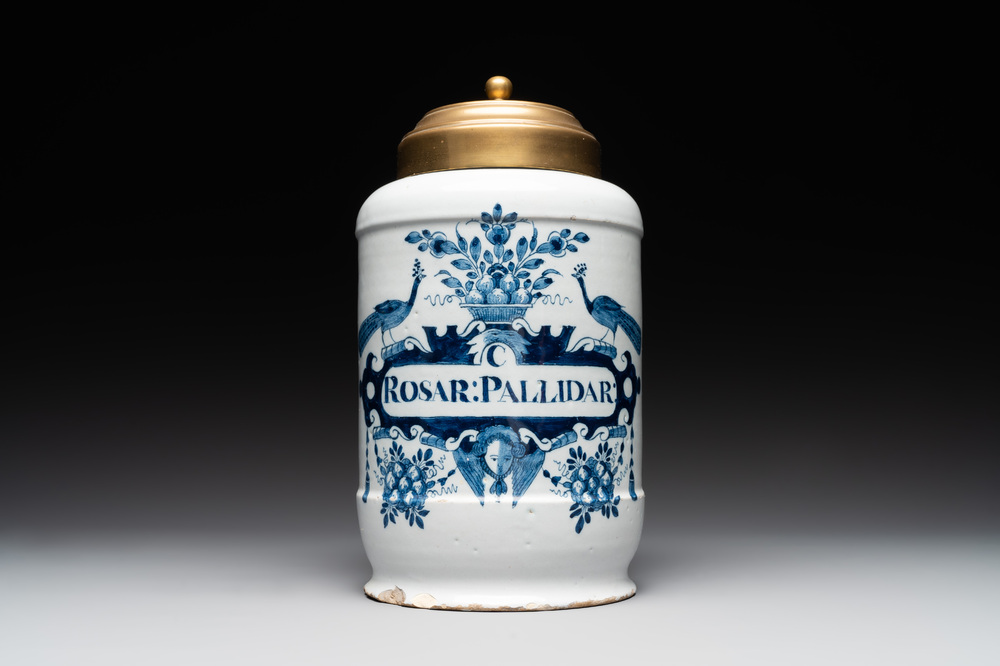 A large blue and white Dutch Delft albarello, inscribed 'Rosar:Pallidar', 18th C.