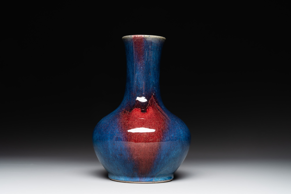 A Chinese flamb&eacute;-glazed vase, 18/19th C.