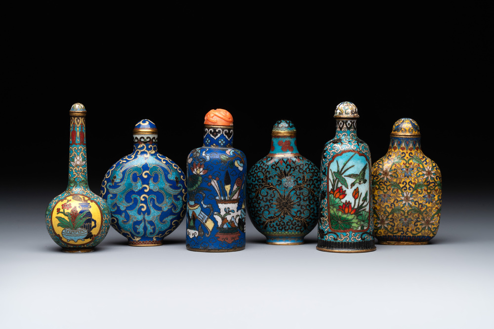 Six Chinese cloisonn&eacute; snuff bottles, Qianlong mark, 19/20th C.
