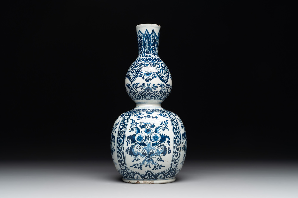 A Dutch Delft blue and white double gourd vase, Pieter Kam, ca. 1700