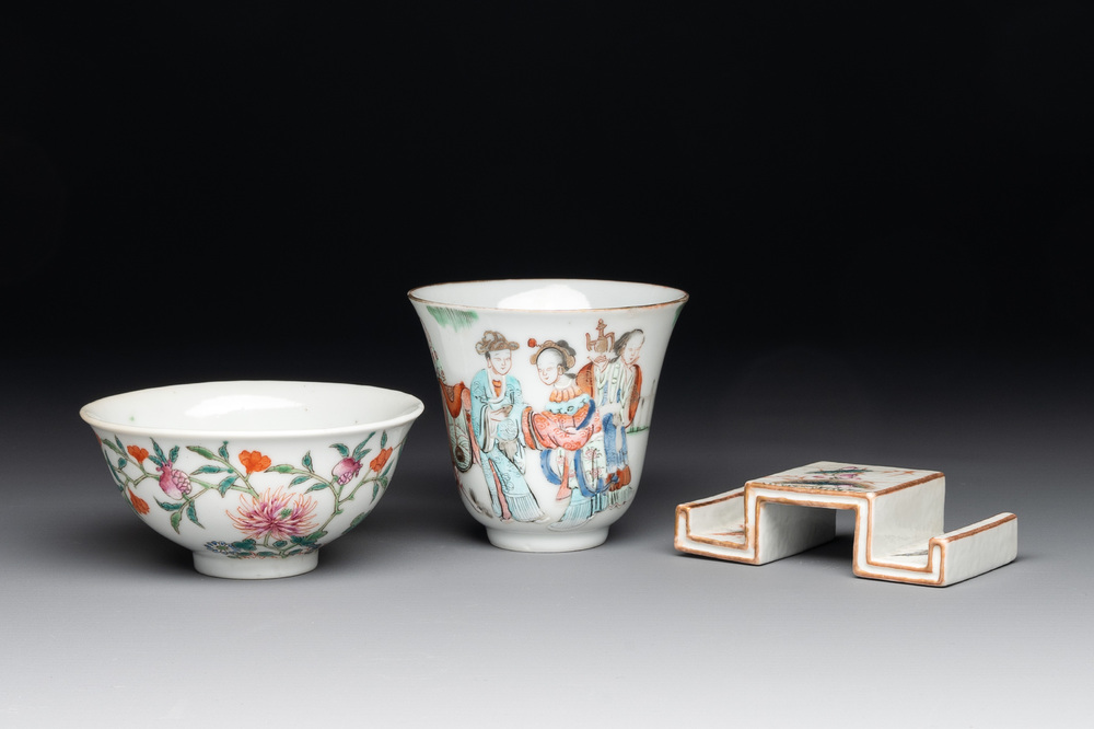 A Chinese famille rose bowl, a cup and a brush rest, Qianlong and Tongzhi mark, 19/20th C.