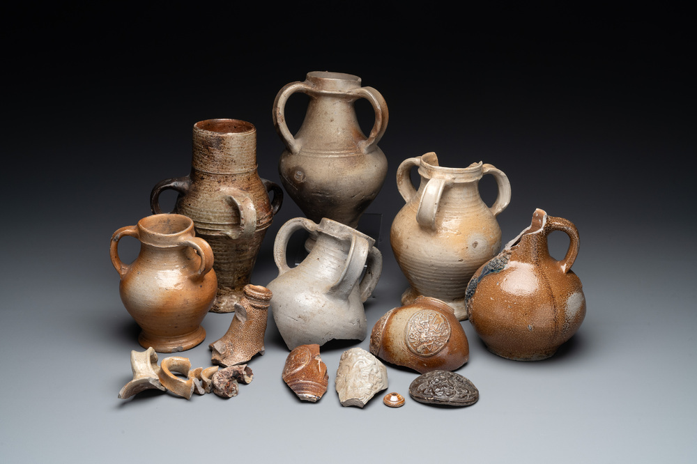 A study collection of German stoneware, 16/17th C.