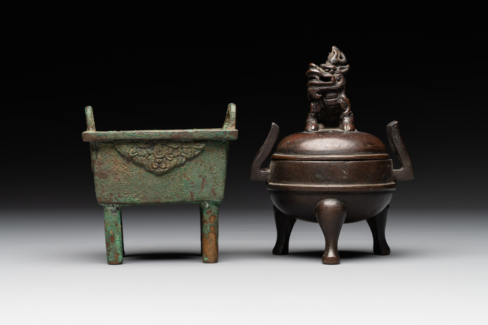 Two Chinese archaistic miniature bronze censers, one with cover, 'ding 鼎', Song