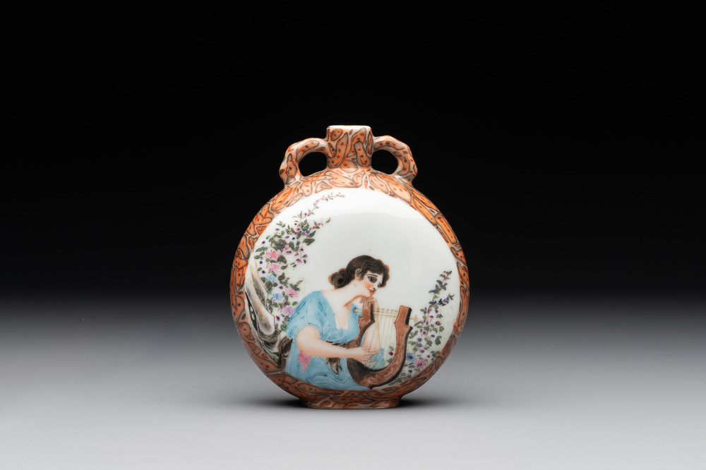 A small Chinese famille rose 'faux-marbre' and 'European subject' moonflask, Qianlong mark, 20th C.