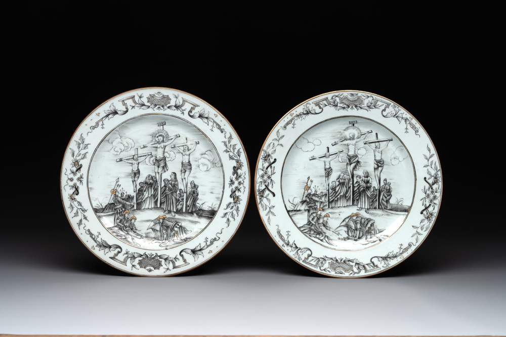 A fine pair of Chinese grisaille 'Crucifixion' plates, Qianlong, ca. 1740-1760