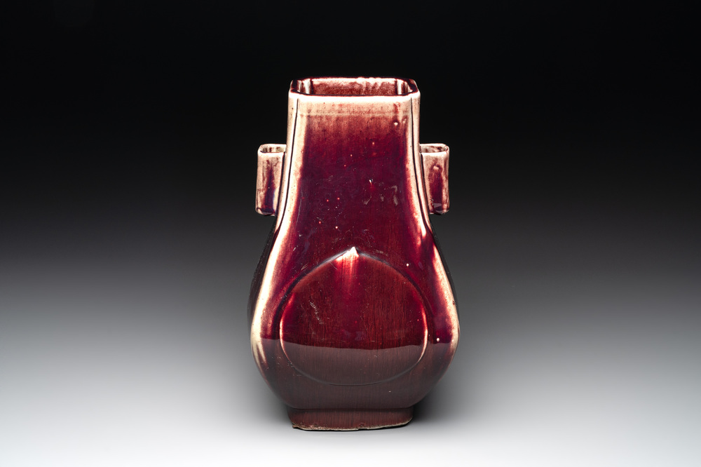 A Chinese flamb&eacute;-glazed 'hu' vase, 19th C.