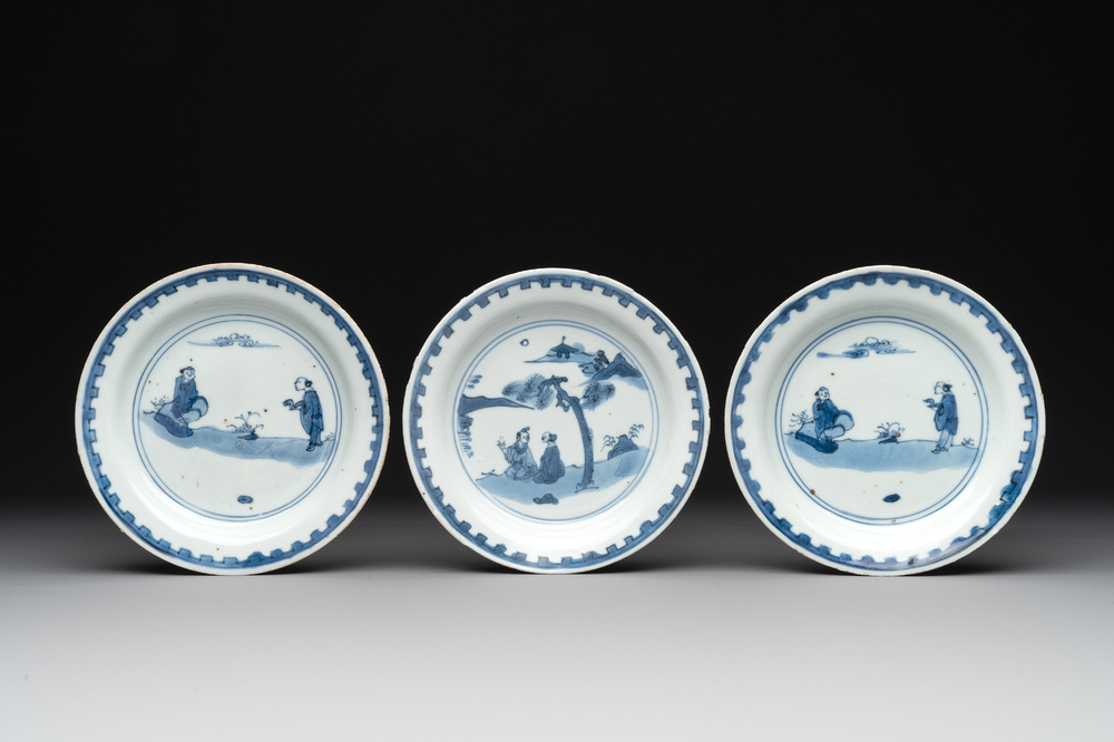 Three Chinese blue and white ko-sometsuke plates for the Japanese market, late Ming
