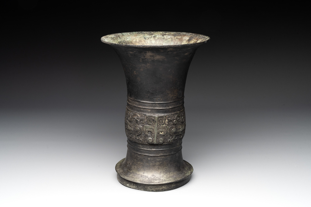 A Chinese archaic bronze ritual wine vessel, 'gu 觚', Western Zhou