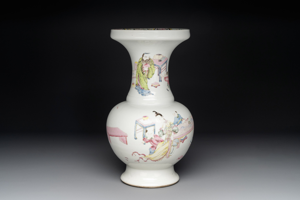 A fine Chinese famille rose vase with figural design, Yongzheng