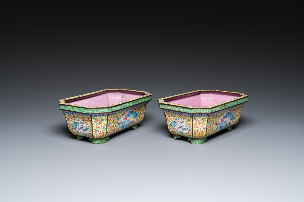 A pair of Chinese yellow-ground Canton enamel jardini&egrave;res, Jiaqing