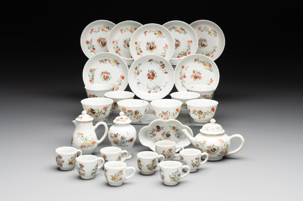 A rare complete Chinese famille rose 8-person miniature tea service comprising 28 pieces, Qianlong