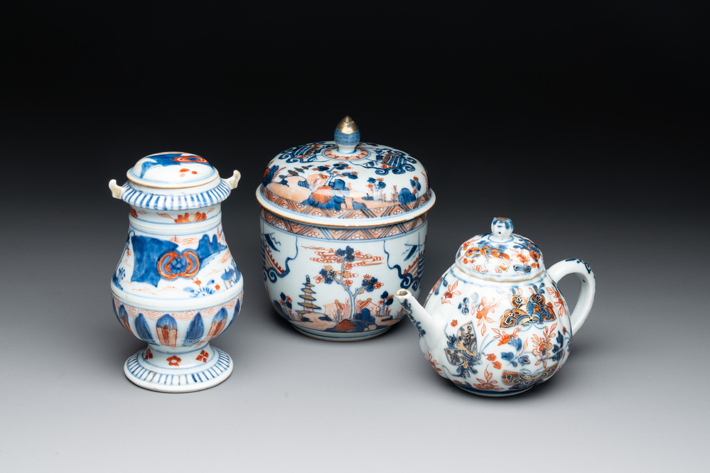 A Chinese Imari-style teapot, a covered sugar bowl and a covered vase or shaker, Kangxi/Qianlong