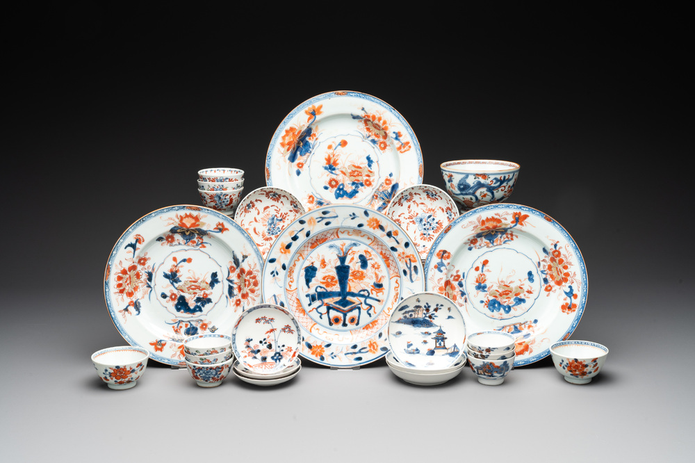 24 Chinese Imari-style wares, Kangxi/Qianlong