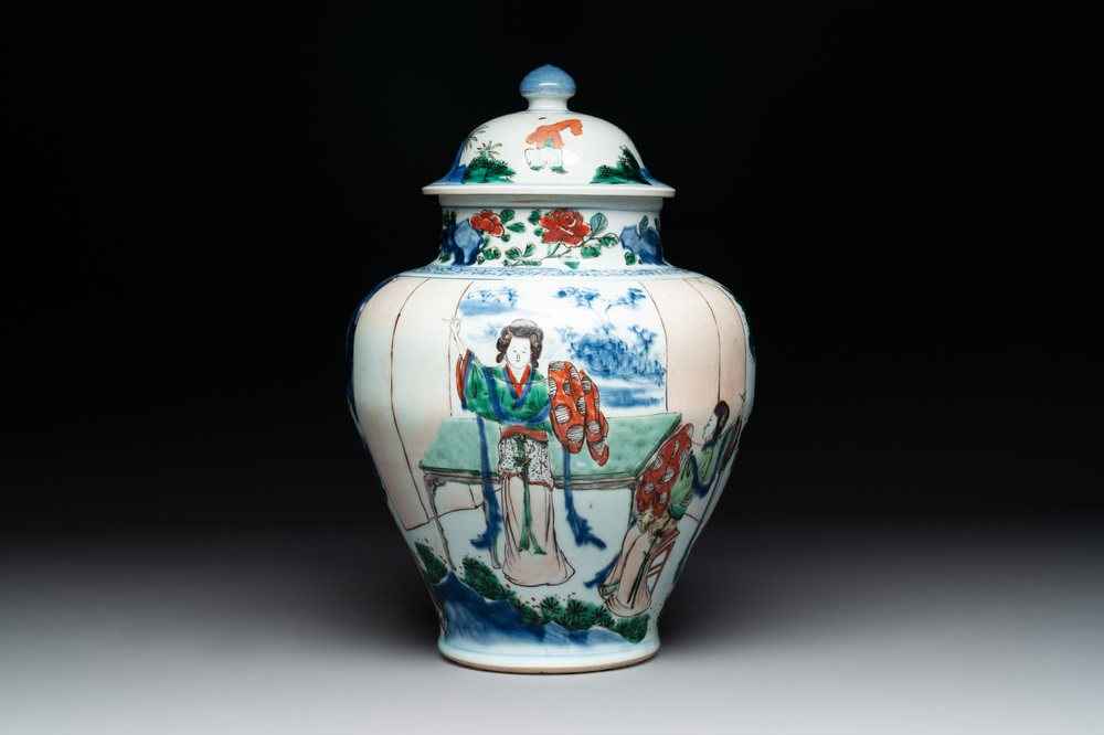 A Chinese wucai vase and cover with court ladies and playing boys, Transitional period