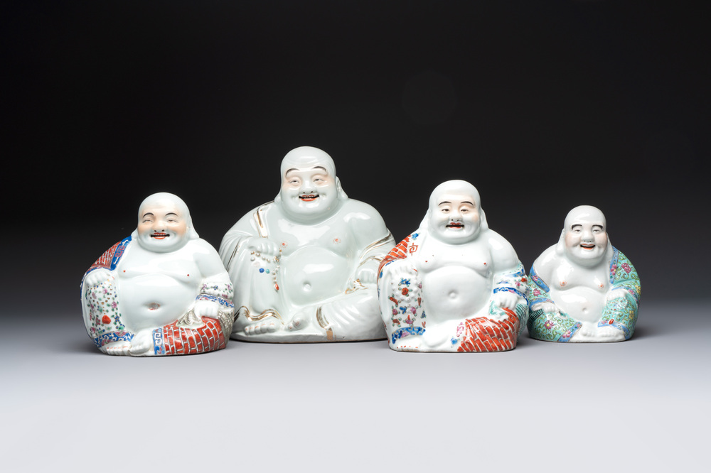 Four Chinese famille rose Milefo Buddhas, Wan Tongshun 萬同順 mark, 20th C.