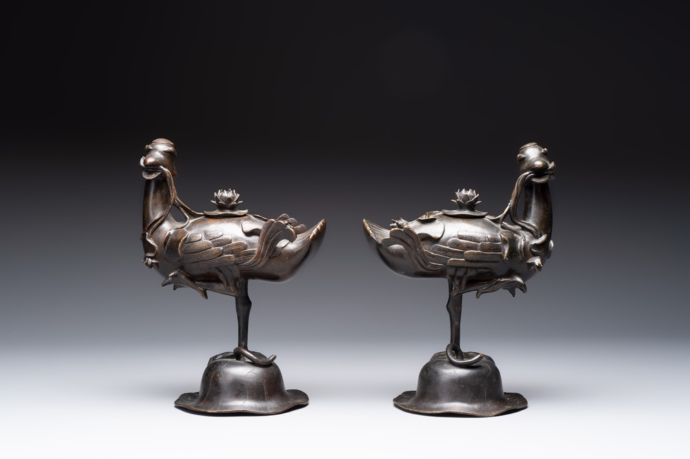 A pair of Chinese bronze duck-form censers, 17/18th C.