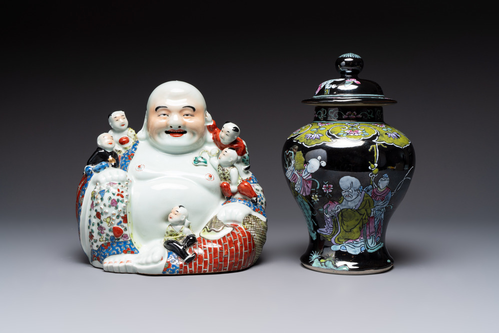 A Chinese famille rose black-ground covered vase and a famille rose Milefo Buddha, Mao Ji Sheng 茂記生造 mark, 19/20th C.