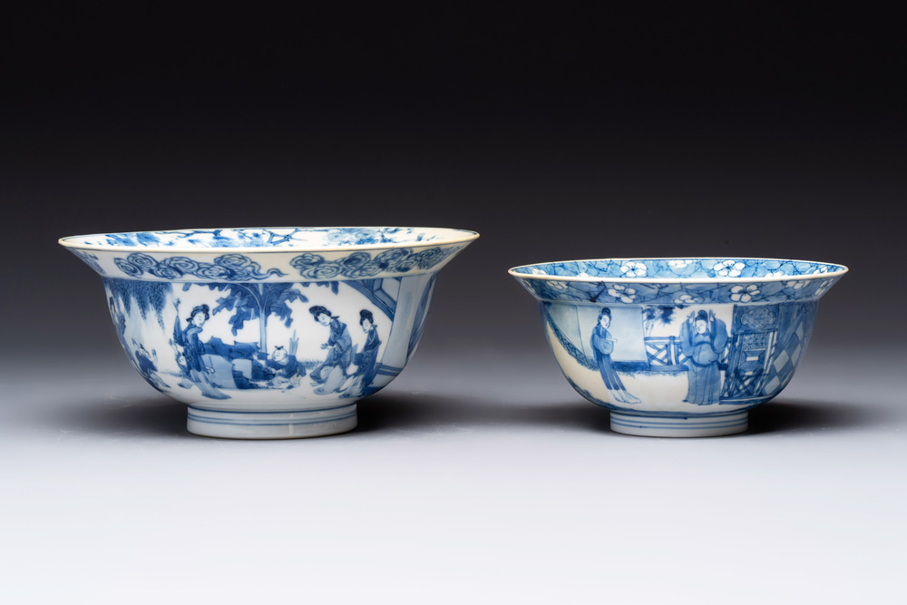 Two Chinese blue and white 'klapmuts' bowls with narrative design, Kangxi