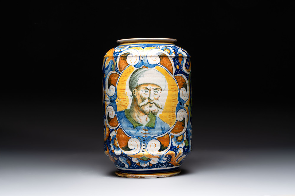 A very large and fine Italian maiolica albarello with two male portrait busts, workshop of Maestro Domenico, Venice, ca. 1540-1550