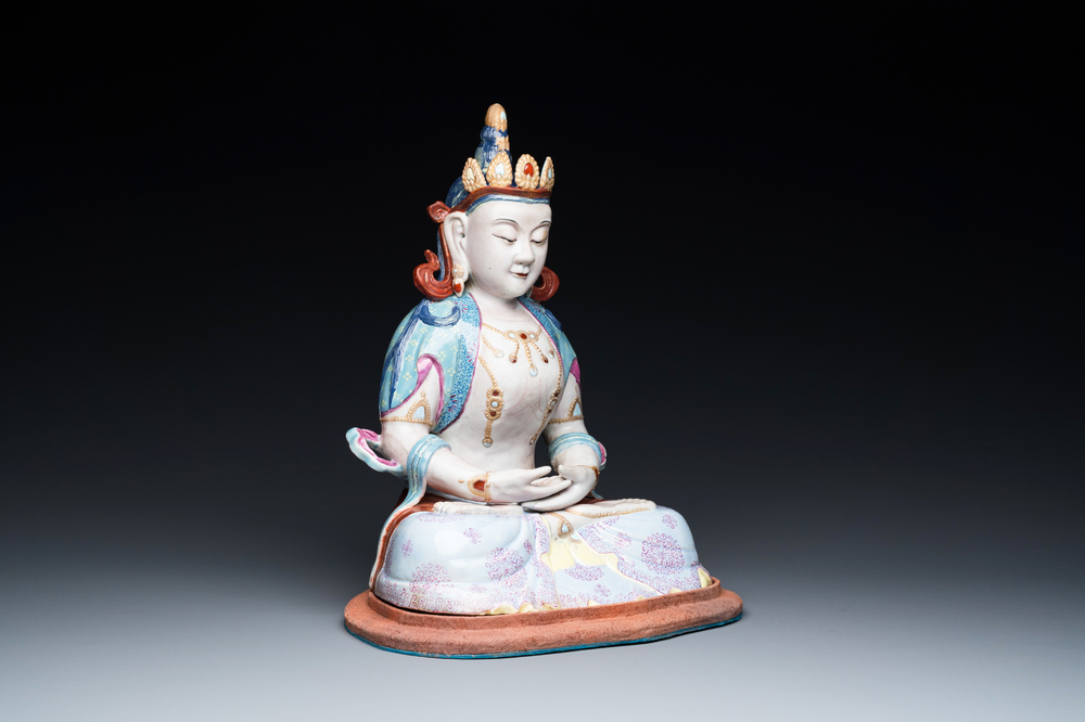 A Chinese famille rose sculpture of Buddha Amitayus on a stand, 19/20th C.