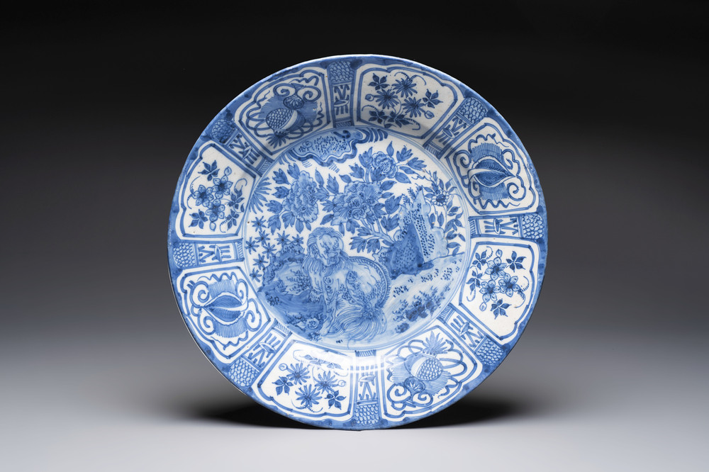 A fine blue and white Dutch Delft Wanli-style 'lion' dish, 17th C.