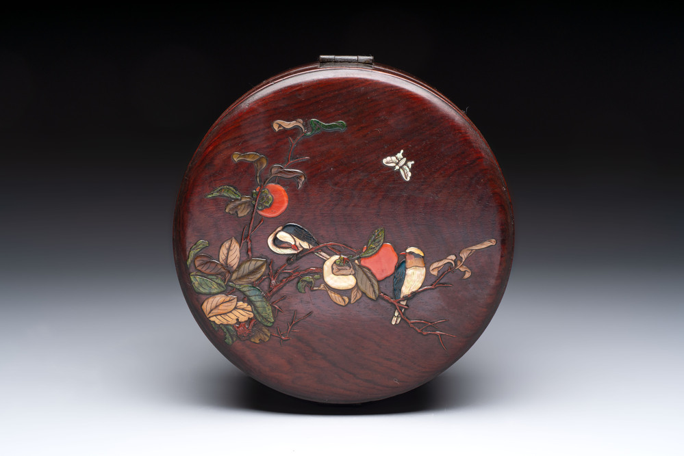 A Chinese hardstone and mother-of-pearl embellished huangli box, 19th C.