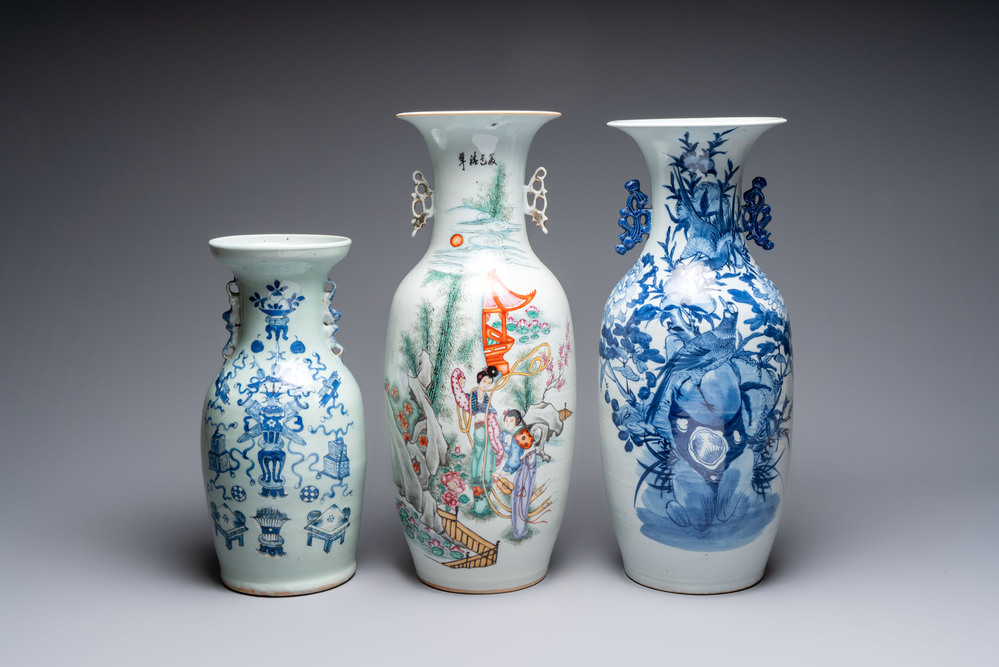 Two Chinese blue and white celadon-ground vases and a famille rose vase, signed Mao Zirong 毛子榮, 19/20th C.