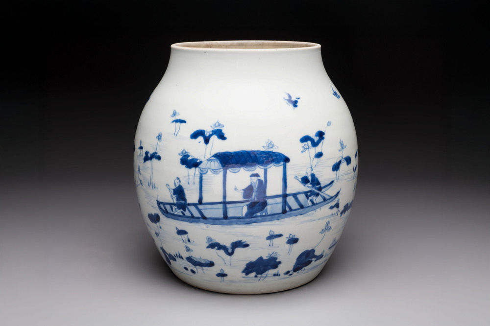 A Chinese blue and white 'lotus pond' jar for the Vietnamese market, Yongzheng mark, 18/19th C.