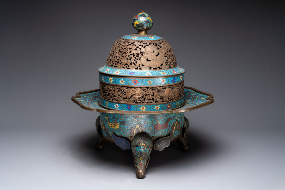 A large Chinese cloisonn&eacute; tripod censer and cover, 19th C.