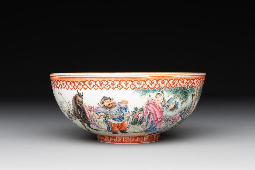 A fine Chinese famille rose eggshell 'Qiu Ran Ke Zhuan 虬髯客傳' bowl, signed Zeng Fuqing 曾福慶 and seal mark, 20th C.