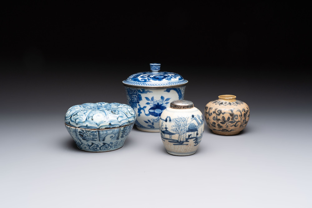 Four Chinese and Annamese or Vietnamese blue and white wares, 15th/19th C.