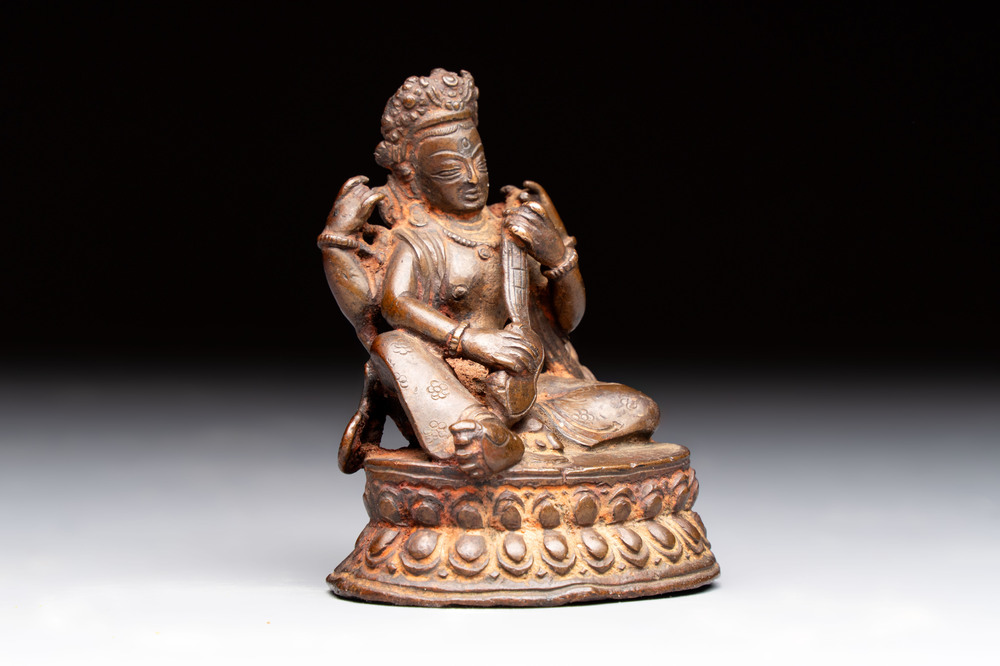 A small Nepalese bronze sculpture of Lokapala Dhritarashtra, 17th C.