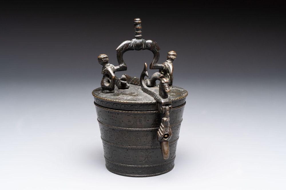 A bronze nest of weights, Nuremberg, Germany, 17th C.