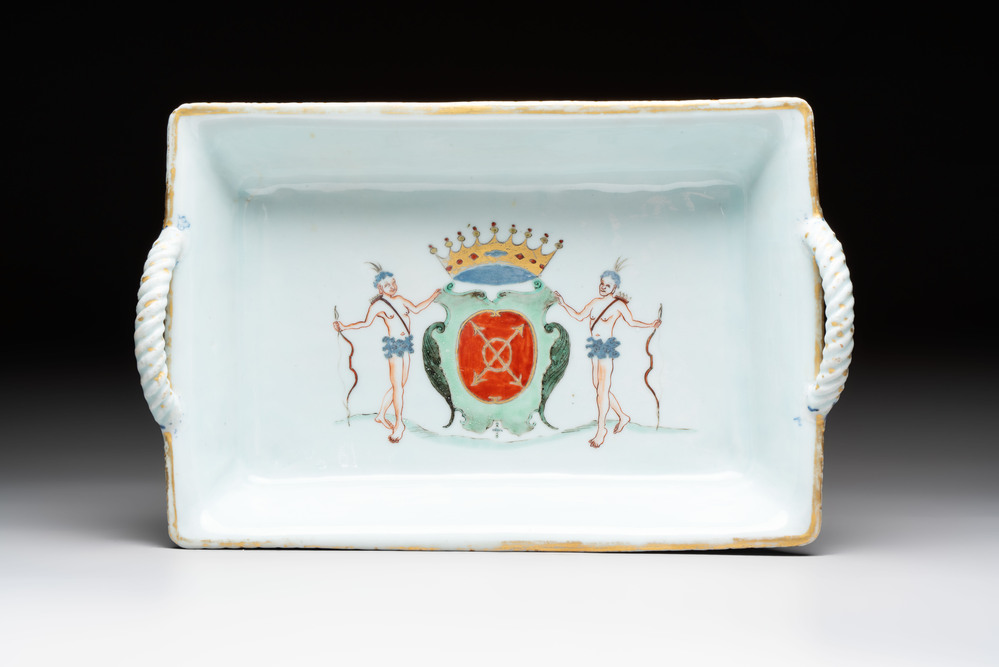 An extremely rare Chinese armorial rectangular basket with the arms of Sioc'han de Kersabiec, Kangxi, ca. 1715