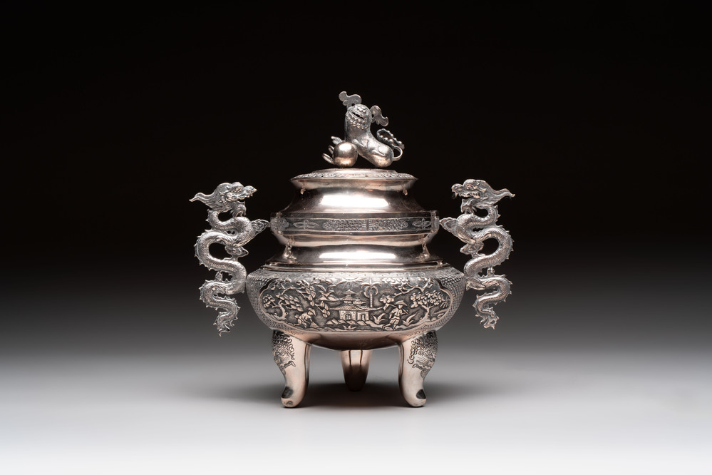 A Vietnamese or Chinese silver tripod censer and cover, 19/20th C.