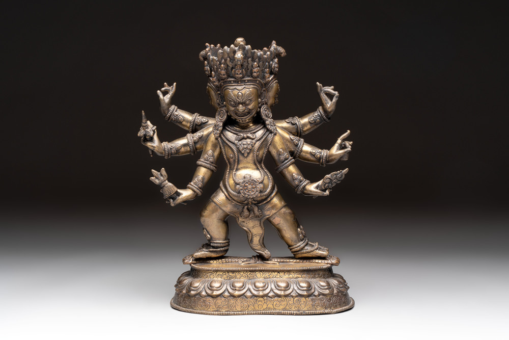 A fine Tibetan bronze sculpture of Mahakala, 19th C.