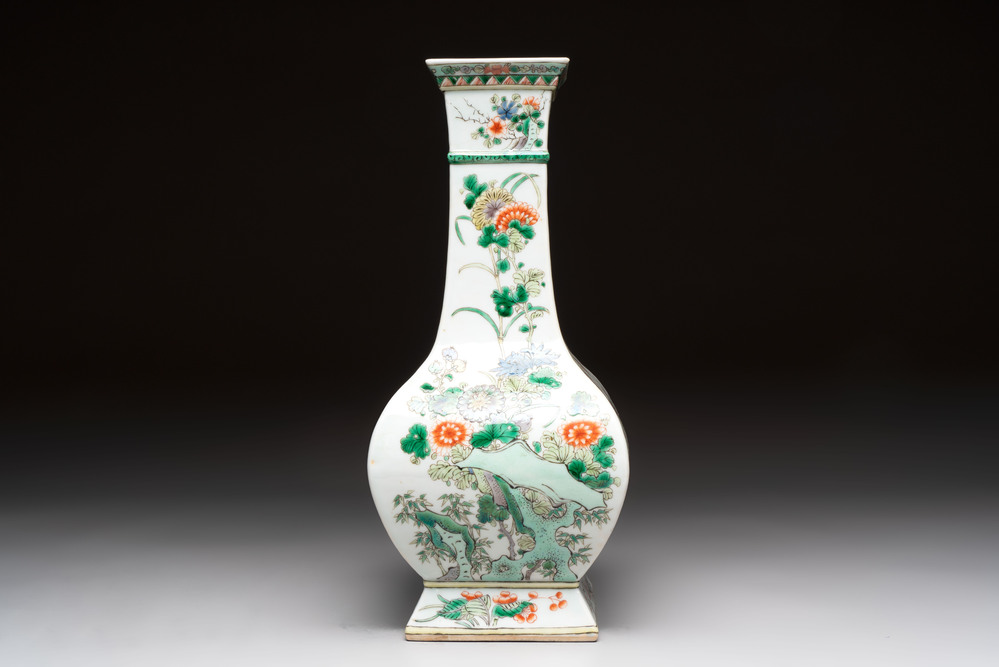 A Chinese famille verte 'zun' vase with floral design, 19th C.