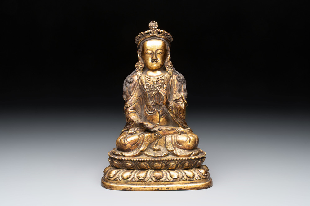 A fine Chinese gilt-bronze Bodhisattva, 18/19th C.